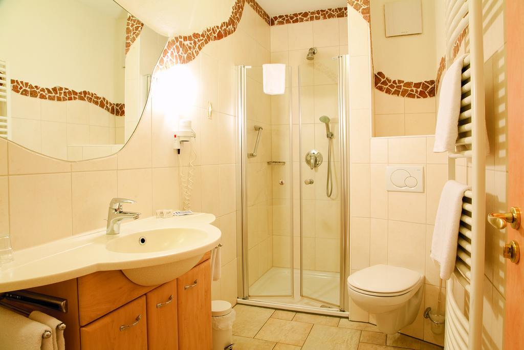Landkomfort Hotel Elsenmann Willingen  Pokój zdjęcie
